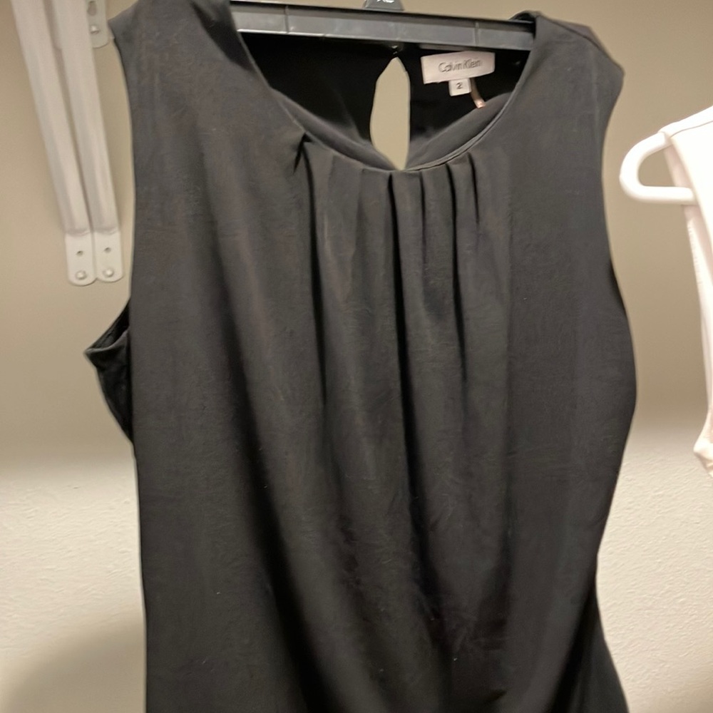 Two Calvin tops - Picture 2 of 6